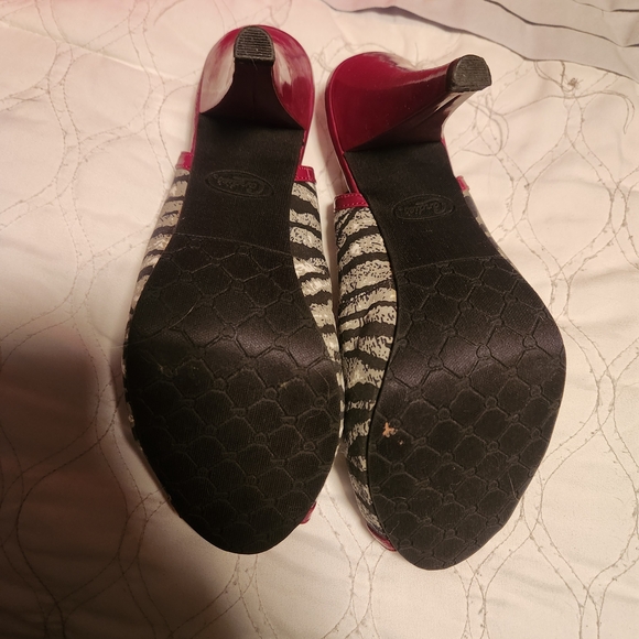 Candie's Red and Black Heels with Ankle Straps - Picture 2 of 3